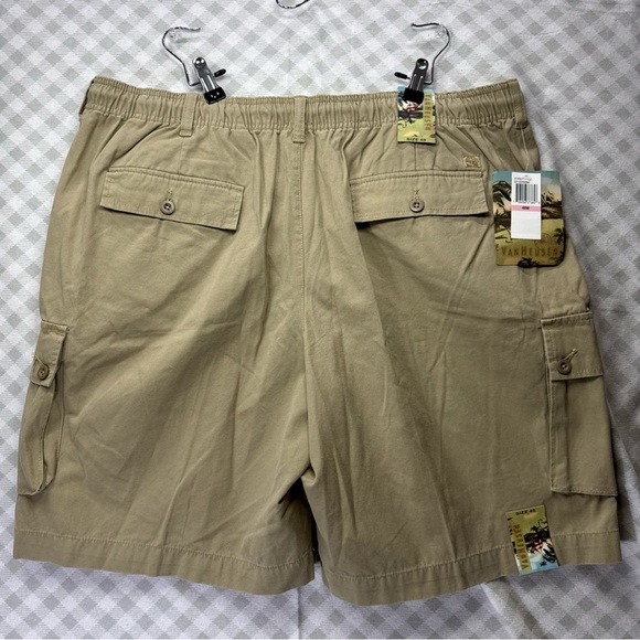 Van Heusen Resort Men’s Size 40 Beige Khaki Cargo Style Cotton Shorts NWT - Picture 2 of 9